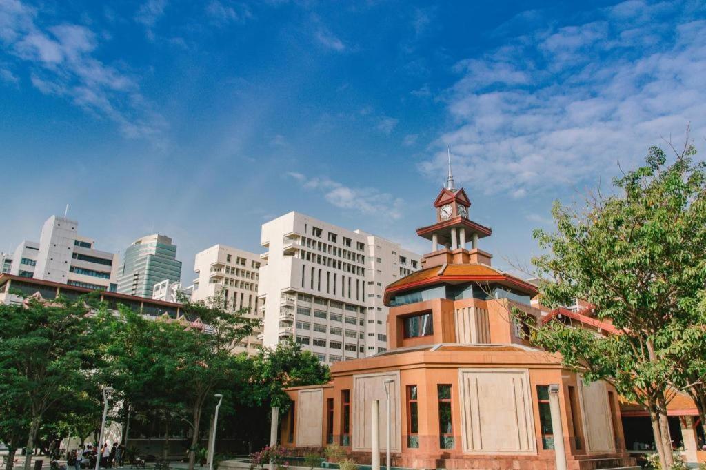 Ratchada Boutique Hotel Bangkok Exterior photo